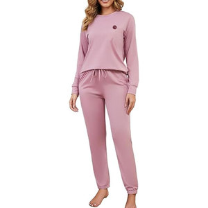 Ensemble de survêtement pour femmes tendance, confortable, deux pièces assorties, pour les sorties décontractées, les voyages de week-end et le quotidien - Product Image 1