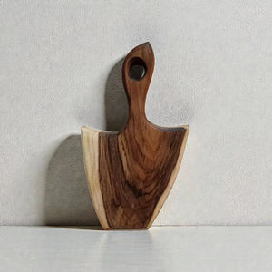 Planche à découper en bois d'olivier - Personnalisation disponible - Parfaite pour hacher les légumes, les fruits et la viande - Product Image 1