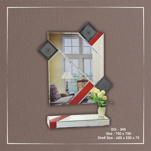 Espejo de Pared Multifacético con Bordes Biselados, Segmentos Decorativos que Añaden Interés Visual y una Estética Moderna - Product Image 5