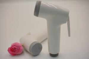 Bidé de Pared Moderno y Ecológico con Rociador Shattaf de un Solo Toque, de Plástico ABS Blanco, sin Desviador - Product Image 5