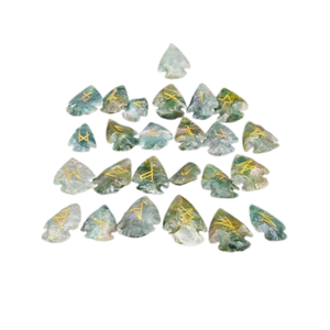 Juego de Runas de Ágata Musgosa con Punta de Flecha, Hermosas Runas Futhark Talladas a Mano en Piedra Preciosa, Herramienta Espiritual, Regalo - Product Image 1