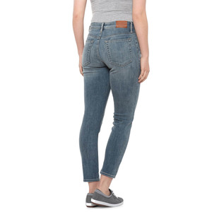 OEM Customized Summer Light Wash High Waist Vintage Dark Blue Women's Loose Straight Leg <b>Button</b> Denim <b>Jeans</b> - Product Image 4