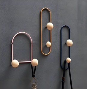 Crochets muraux en acier inoxydable finition dorée, design nordique, dernière conception, vente chaude, prix de gros - Product Image 1