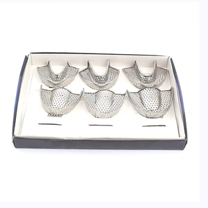Plateau d'empreinte perforé Azicon - Plateau d'empreinte orthodontique supérieur et inférieur en acier inoxydable réutilisable et autoclavable pour laboratoire dentaire - Product Image 2