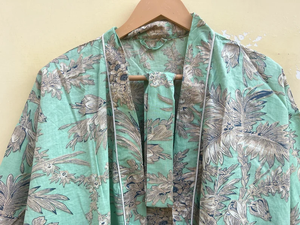 ชุดกิโมโนลายพิมพ์บล็อกการ์ตูนสำหรับผู้หญิง ผ้าฝ้ายทอ 100% ชุดนอนฤดูร้อน ทำมือ ODM คอวี เอวยางยืด ความยาวระดับเข่า/เต็มตัว เนื้อผ้านุ่ม - Product Image 3