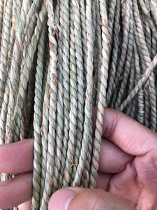 ผู้จัดจำหน่ายหญ้าทะเลแห้งจากเวียดนาม หญ้าทะเลแห้งธรรมชาติ ขนาด 1.7 เมตร สำหรับงานสานและทำที่นอนสัตว์เลี้ยง 16 ANGLE - Product Image 2