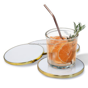 Juego de Posavasos de Resina y Madera de Lujo para Accesorios de Cocina con Cubierta de Latón para Mesa y Taza de Café - Product Image 3