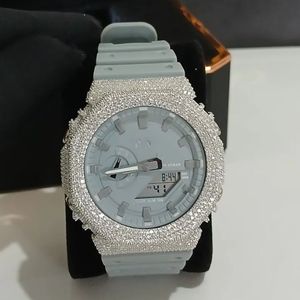 Montre de luxe style Hip Hop GTRGT45120 avec boîtier serti de diamants Moissanite VVS, affichage numérique, bracelet en caoutchouc, mode enfant - Product Image 1