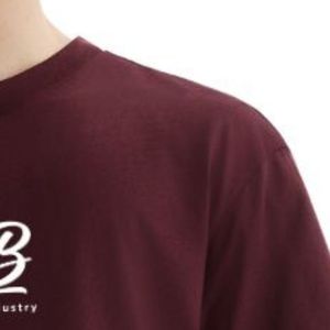 เสื้อยืดเจอร์ซีย์พรีเมียมทรงหลวมสำหรับผู้ชาย เนื้อผ้านุ่ม ระบายอากาศดี สวมใส่สบาย พร้อมบริการสกรีนโลโก้ตามสั่ง รับผลิตแบบ OEM ODM จำนวนมาก - Product Image 6