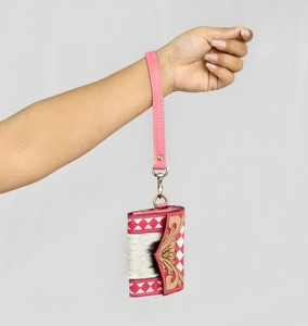 Pink Diamond Patterns Genuine Leather Mini Coin <b>Purse</b> With Wrist Strap Button Closure <b>Cute</b> Compact Design Mini Wallets For Women - Product Image 1