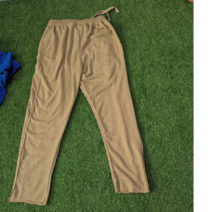 Pantalones de chándal para hombre de colores personalizados, estilo urbano, con ribete a rayas, 100% algodón French Terry de alto gramaje, cintura alta, efecto desgastado, pierna ancha y holgados - Product Image 2