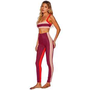 Ensemble de yoga pour femmes de qualité supérieure, confortable, motif uni, respirant, avec logo personnalisé, étiquette privée sur le devant, sans couture, pour la gym et le fitness. - Product Image 5