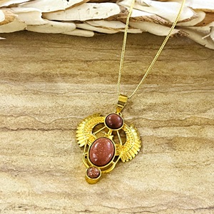 Nouveau Collier Femme en Laiton Plaqué Or 18 carats, Pendentif Scarabée Bohème Ethnique, Design 2026, pour Vente en Gros OEM ODM - Product Image 3