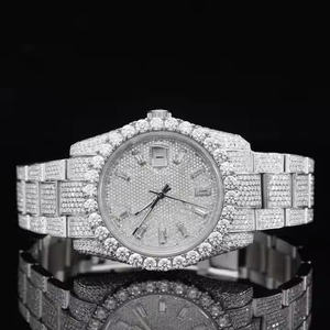 Montre à quartz de luxe pour homme, avec diamants en moissanite véritable, élégante montre analogique pour les réunions d'affaires et les mariages - Product Image 1