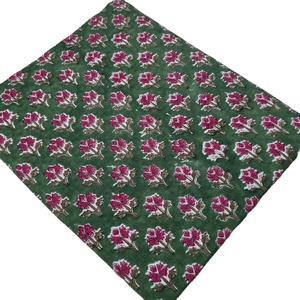 Tela de Algodón Estampada a Mano con Nudos, Diseño Floral Artesanal Moderno, Textil Ecológico con Estampado Indio para Ropa y Decoración del Hogar - Product Image 1