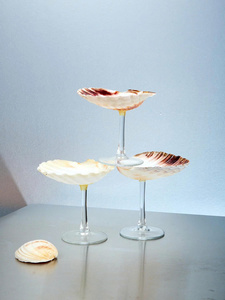 Verres à vin bleus Skyline populaires 2026, verres à vin coquille, verres à martini, cadeau de mariage pour demoiselle d'honneur, cadeau de fête de bachelorette - Product Image 2