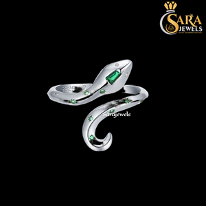 Anillo de Plata 925 con Baño de Plata, Diseño de Serpiente con Corte Esmeralda, Piedra Verde, Alta Demanda, Unisex, Glamuroso, Precio de Exportación - Product Image 1
