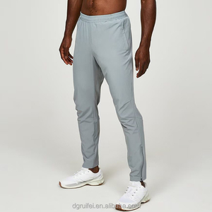 ชุดวอร์มไนลอนกันลมแบบสองชิ้นสำหรับผู้ชาย OEM ผลิตตามสั่ง น้ำหนักเบา เหมาะสำหรับวิ่งและเล่นกีฬา ผู้ผลิตและผู้จัดจำหน่าย - Product Image 5