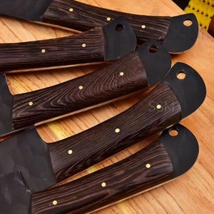 Juego de Cuchillos de Chef Profesionales de Acero al Carbono de 5 Piezas, Marca Ahmad Fabric, Hechos a Mano, Mango de Resina, Funda de Cuero, Diseño Moderno, Personalizable - Product Image 4