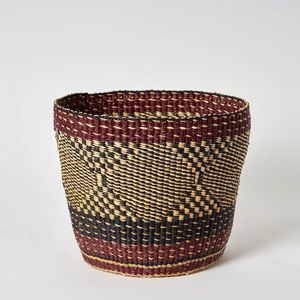 Panier à linge décoratif en jonc de mer tressé avec accent diamant bordeaux – Conteneur de rangement polyvalent pour organisateurs - Product Image 2
