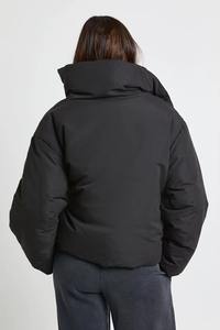 Chaqueta Acolchada para Mujer Hecha a Medida al Mejor Precio, Venta en Línea, Nuevo Diseño 2026, Chaqueta Acolchada para Dama con su Logotipo - Product Image 4