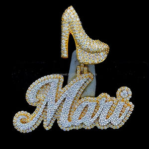 จี้ตัวอักษรมอสซาไนต์ เงินแท้ 925 แบบสั่งทำพิเศษ ประดับเพชร VVS สไตล์ฮิปฮอปสำหรับผู้หญิง จี้มอสซาไนต์แบบสั่งทำพิเศษ - Product Image 1