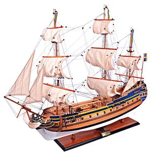Maquette de bateau en bois peinte et durable de la ligne Admiral de Gothenburg, entièrement assemblée, décoration nautique de table pour salon et bureau - Product Image 6