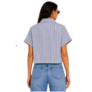 Camisa Corta a Rayas Azul Marino y Blanco Personalizada para Mujer, Blusa Casual de Verano con Botones y Logotipo Bordado Personalizado OEM - Product Image 2