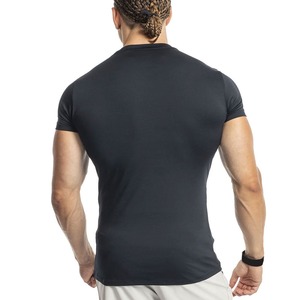 T-shirt de compression vintage pour homme, en toile, à séchage rapide, pour la remise en forme, la salle de sport et les entraînements - Product Image 2