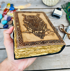 Journal en cuir gaufré hibou celtique : Livre des Ombres fait main - Product Image 4