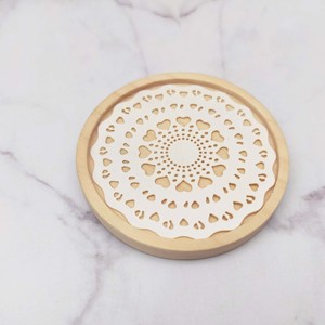 Plateau en bois pour maison de poupée à l'échelle 1:12 avec papier absorbant, accessoire miniature, couleur bois naturel, décoration de meubles - Product Image 1