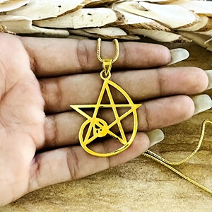 Collier en laiton plaqué or 18 carats pour femme, avec pendentif étoile gothique de haute qualité, breloque pentagramme et lune spirituelle, pour la vente en gros OEM ODM - Product Image 2