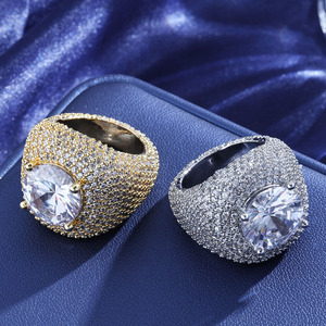Bague pour homme en moissanite, argent 925, sertie de pierres, coupe ronde, style statement, légère, hip-hop, bijoux de luxe de créateur pour homme - Product Image 1