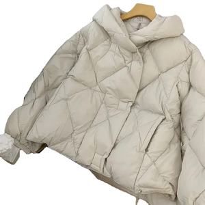 Nueva Chaqueta corta con capucha de invierno, Abrigo acolchado con diamantes, prendas de vestir, forro de nailon, moda gruesa, cálida, suelta, transpirable, técnica estampada - Product Image 1