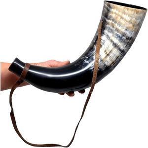 Corne à boire artisanale de haute qualité, motif bœuf Viking, avec support en cuir, polie, écologique, naturelle, d'Inde - Product Image 1