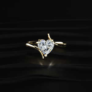 Anillos de compromiso de moissanita con forma de corazón creados en laboratorio, éticos, para grupos de compra de joyería de alto volumen y organizadores de bodas - Product Image 1