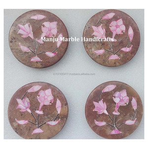 Miroir incrusté de stéatite de qualité supérieure au design luxueux fait à la main avec abat-jour en nacre meilleur design pour les cadeaux spéciaux du Ramdaan - Product Image 4