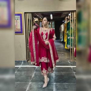 Colección Pakistaní India, Conjunto de 3 Piezas Listo para Usar, Salwar Kameez de Seda Chinnon con Bordado Intenso, Tradicional, de Secado Rápido, Elegante para Fiestas - Product Image 1