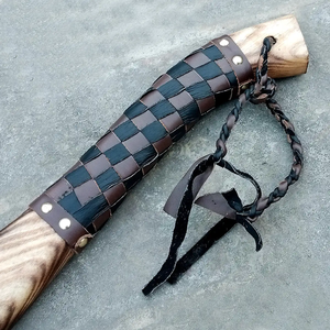 Hache Tomahawk artisanale industrielle LEGACY BLADES avec manche en bois, lame en acier forgé, hache de survie, outil de découpe pour l'extérieur - Product Image 4