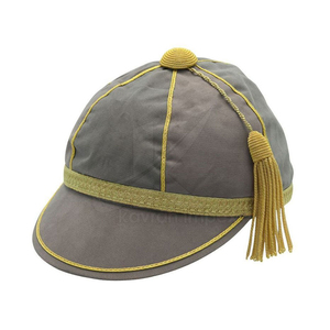 Casquettes d'honneur en velours de haute qualité, casquettes de présentation professionnelles pour le rugby, le cricket et le football, casquettes d'honneur personnalisées avec pompons - Product Image 1