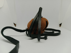 SAFA SPORTS – Capuchons et casques de fauconnerie en cuir véritable de style arabe pour le chasse au faucon |   Équipement de fauconnerie personnalisable - Product Image 6