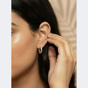 Pendientes de Aro Eternity con Barra de Esmeraldas Redondas de 5.15CTW y Formas Mixtas - Product Image 6