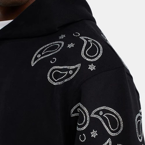 Sweat à capuche d'hiver personnalisé en coton 100% pour hommes avec strass, en molleton surdimensionné, de haute qualité, fabriqué au Pakistan - Product Image 6