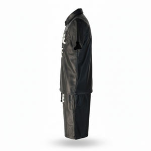 Conjunto deportivo personalizado para hombre, camisa cortavientos y pantalones cortos, logotipo bordado personalizado con efecto desgastado, conjunto de verano a prueba de viento e impermeable. - Product Image 5