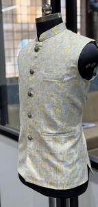 Abrigo de Jacquard con Lentejuelas de Diseño Exclusivo en Oferta para Bodas Étnicas, Festivales y Eventos Especiales, Disponible en Grandes Cantidades - Product Image 6