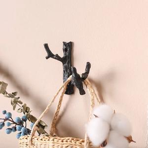 Support mural robuste en métal à double crochet de qualité commerciale pour hôtels et bureaux - Product Image 1