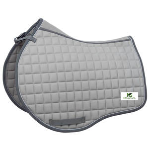 Tapis de selle pour chevaux de haute qualité, couche extérieure en micromesh et rembourrage en mousse polyéthylène pour une respirabilité supérieure, tout usage. - Product Image 5