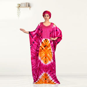 Caftán Farasha Modesto de Rayón con un Atrevido Diseño Inspirado en Tie Dye, Silueta Fluida de Longitud Completa para Ocasiones de Eid - Product Image 1