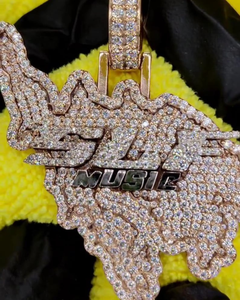 Colgante de Lujo para Fiesta, Estilo Hip Hop, Chapado en Oro de 18K, con Moissanita y Plata de Ley, Personalizado y Brillante - Product Image 1