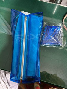 คอร์เซ็ททรงโอเวอร์บัสต์โครงเหล็กสีฟ้าใสทำจากพีวีซีพร้อมซิปสีขาว |   คอร์เซ็ทพร้อมคอร์เซ็ทแบบคล้องคอฟรีไซส์ - Product Image 6